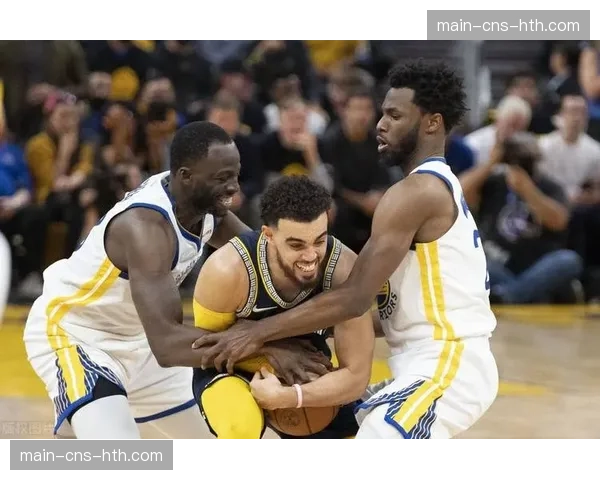 战术板:分析灰熊队如何通过“点名战术”制造错位罚球机会 战术板:分析灰熊队如何通过“点名战术”制造错位罚球机会