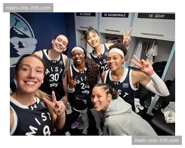 达拉斯飞翼签下上赛季最佳防守球员阿兰娜·史密斯，合同为期三年